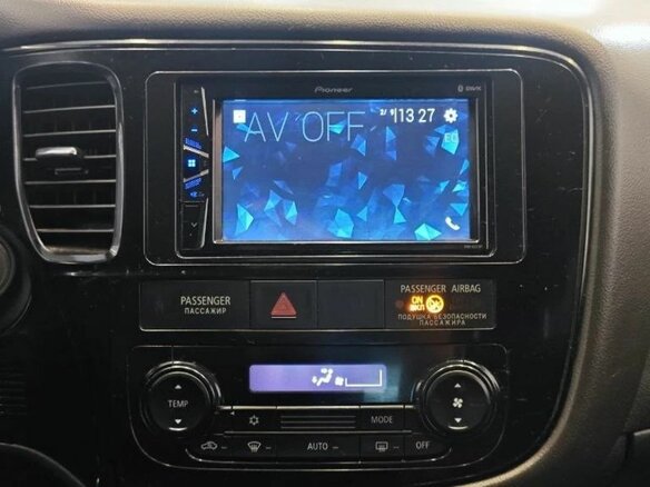 2015 Mitsubishi Outlander III Рестайлинг 2, белый, 1350000 рублей - вид 16