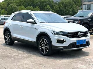 2022 Volkswagen T-Roc I Рестайлинг, белый, 1730000 рублей, вид 1