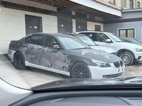 2009 BMW 5 серии 530i V (E60/E61) Рестайлинг, серый - вид 5
