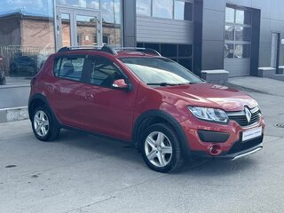 2015 Renault Sandero Stepway II, красный, 799000 рублей, вид 3