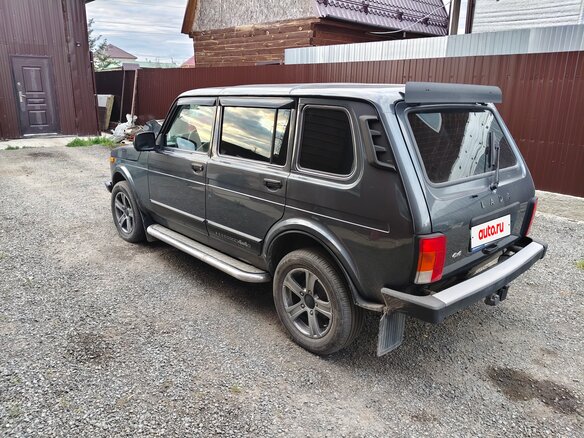 2018 Lada (ВАЗ) 2131 (4x4) I, серебристый, 675000 рублей - вид 4