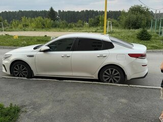 2019 Kia Optima IV Рестайлинг, белый, 1500000 рублей, вид 2