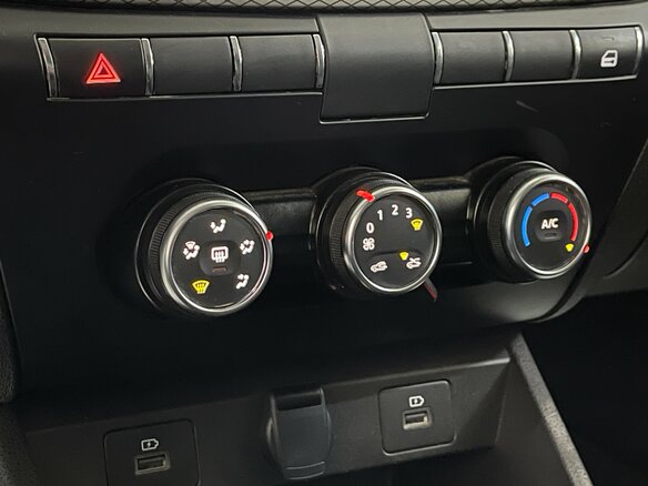 2024 Lada (ВАЗ) Vesta I Рестайлинг (NG), белый, 999000 рублей - вид 12