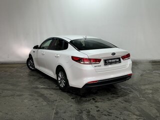 2017 Kia Optima IV, белый, 1430000 рублей, вид 4
