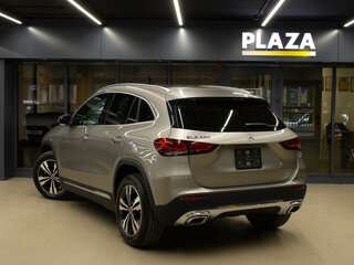 2020 Mercedes-Benz GLA 200 II (H247), бежевый, 3499000 рублей, вид 3
