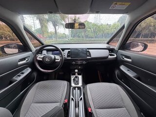 2022 Honda Fit Crosstar IV Рестайлинг, белый, 1050000 рублей, вид 4