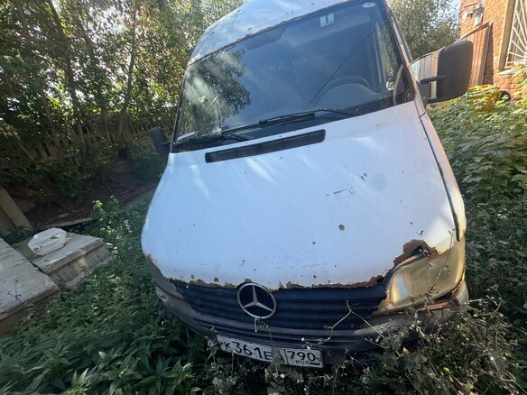 2000 Mercedes-Benz Sprinter, белый, 250000 рублей
