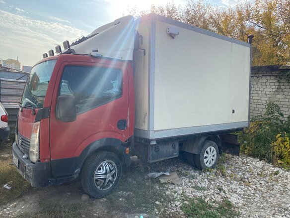 2010 Nissan Cabstar, красный, 740000 рублей - вид 5