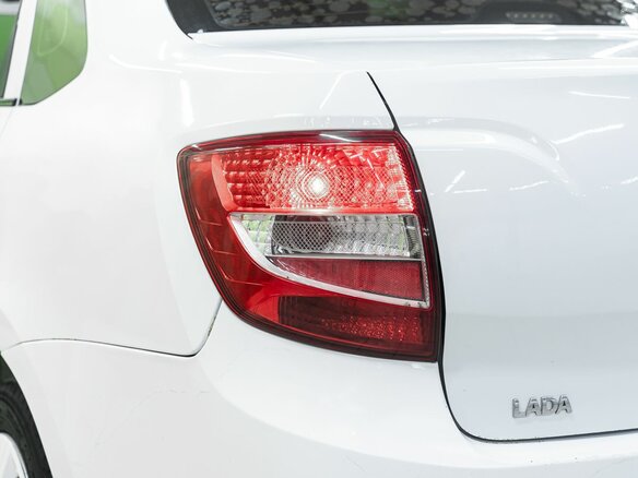 2013 Lada (ВАЗ) Granta I, белый - вид 10