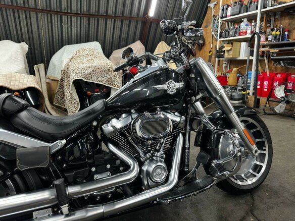 2017 Harley-Davidson Fat Boy, чёрный, 1860000 рублей - вид 14