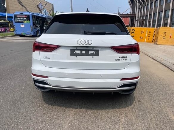 2022 Audi A3 Sportback 35 TFSI IV (8Y), белый, 1935000 рублей - вид 4