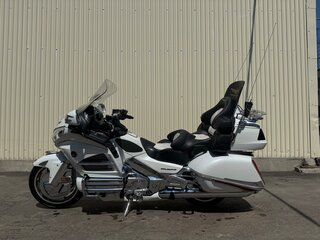 2012 Honda GL 1800 Gold Wing, белый, 1350000 рублей, вид 3
