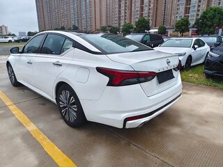 2022 Nissan Altima VI (L34), белый, 1535000 рублей, вид 4