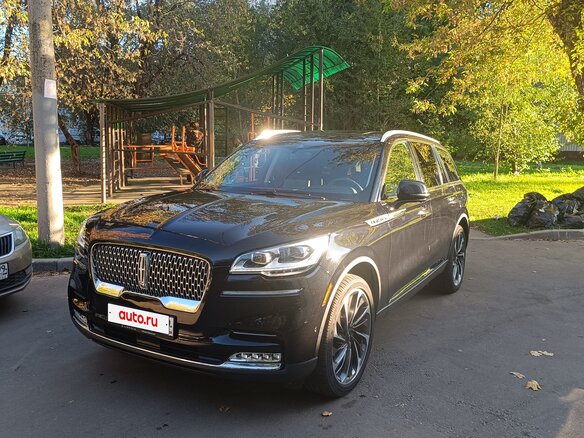 2021 Lincoln Aviator II, чёрный, 5500000 рублей - вид 2