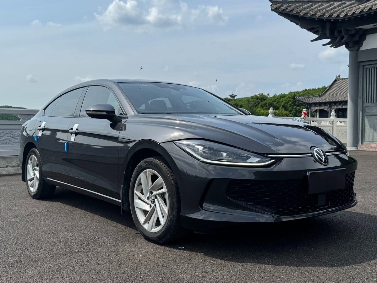 Открыть фотографии: Volkswagen Lamando II