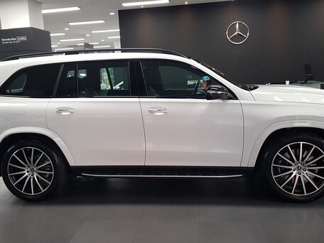 2025 Mercedes-Benz GLS 450 d II (X167) Рестайлинг, белый, 16240000 рублей, вид 4