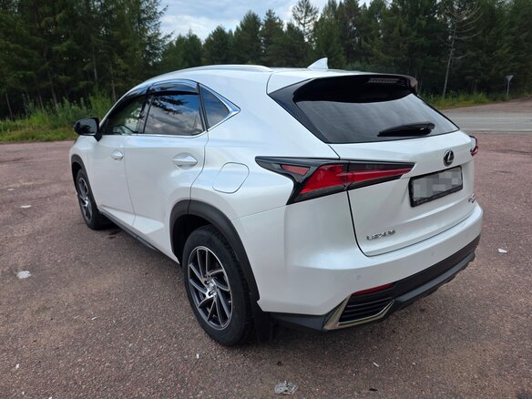 2021 Lexus NX 200 I Рестайлинг, белый, 4000000 рублей - вид 5