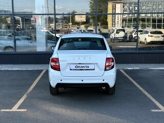 2026 Lada (ВАЗ) Granta I Рестайлинг, белый, 1188000 рублей, вид 4