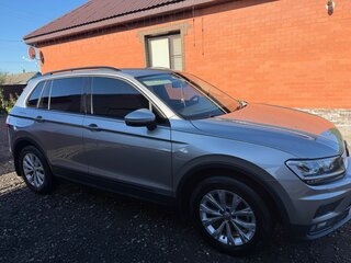 2020 Volkswagen Tiguan II, серый, 2500000 рублей, вид 5