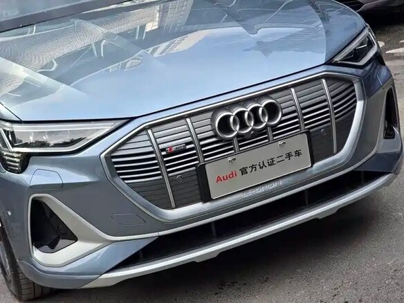 2026 Audi Q2 L e-tron I Рестайлинг, голубой, 4999666 рублей - вид 2
