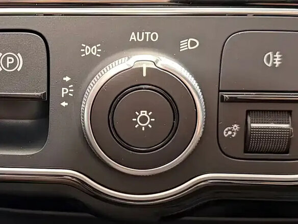 2023 Mercedes-Benz A-Класс 180 Long IV (W177) Рестайлинг, белый, 2000001 рублей - вид 19