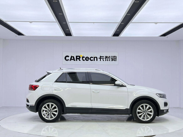 2023 Volkswagen T-Roc I Рестайлинг, белый - вид 3