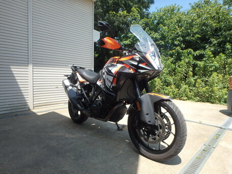 2017 KTM 1090 Adventure, оранжевый, 1200000 рублей, вид 3