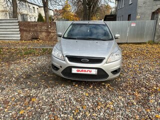 2008 Ford Focus II Рестайлинг, серебристый, 235000 рублей, вид 1