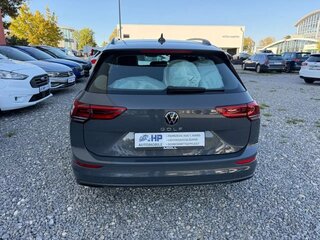 2022 Volkswagen Golf VIII, чёрный, 2430000 рублей, вид 5
