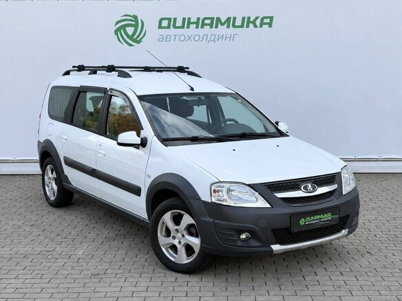 2018 Lada (ВАЗ) Largus Cross I, белый, 910000 рублей - вид 2