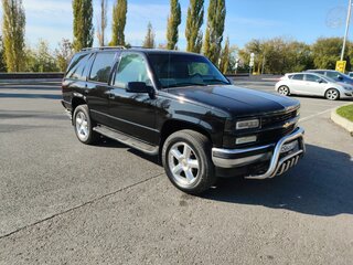 1998 Chevrolet Tahoe I, чёрный, 1099000 рублей, вид 1