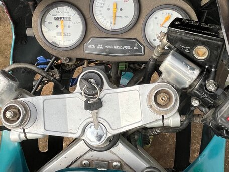 1990 Suzuki GSR 250, зелёный, 75000 рублей, вид 4