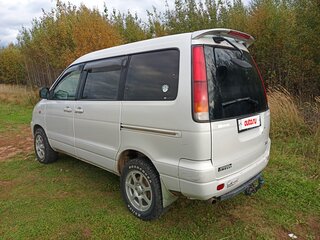 1998 Toyota Town Ace Noah III, белый, 650000 рублей, вид 4