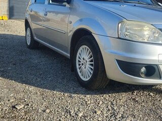 2011 Renault Logan I Рестайлинг, серебристый, 450000 рублей, вид 3
