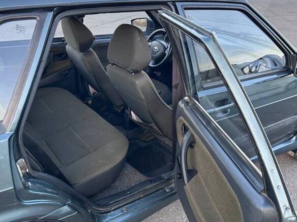 2006 Lada (ВАЗ) 2115, зелёный, 200000 рублей - вид 8