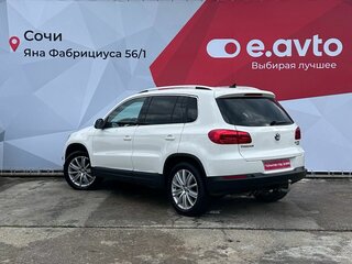 2012 Volkswagen Tiguan I Рестайлинг, белый, 1430000 рублей, вид 4