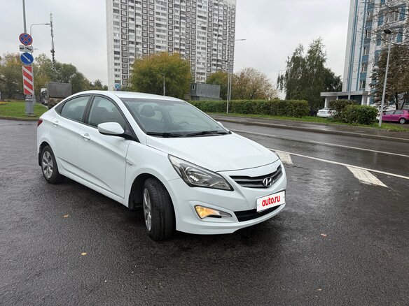 2015 Hyundai Solaris I Рестайлинг, белый, 1100000 рублей - вид 6
