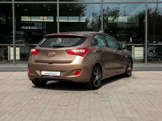 2013 Hyundai i30 II, коричневый, 850000 рублей, вид 2