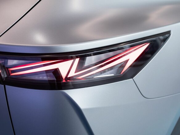 2026 Omoda C7, серебристый, 3299000 рублей - вид 18
