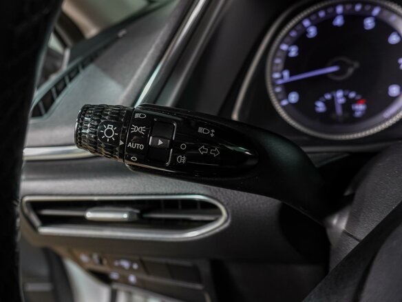 2020 Hyundai Sonata VII (LF) Рестайлинг, белый, 2479000 рублей - вид 15