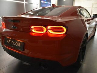 2019 Chevrolet Camaro VI Рестайлинг, оранжевый, 3777000 рублей, вид 4