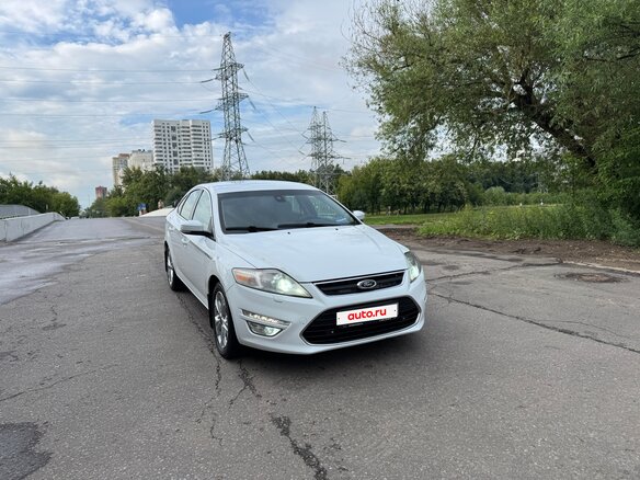 2013 Ford Mondeo IV Рестайлинг, белый - вид 2