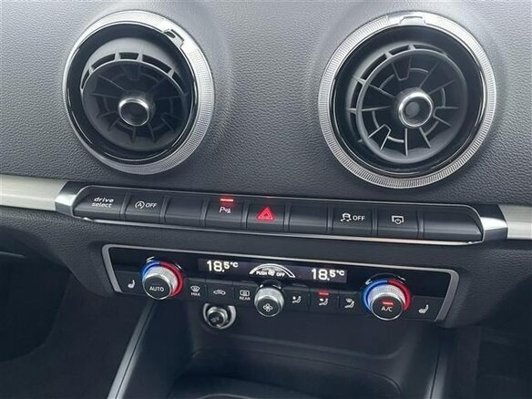 2019 Audi A3 III (8V) Рестайлинг, чёрный, 1442000 рублей - вид 13