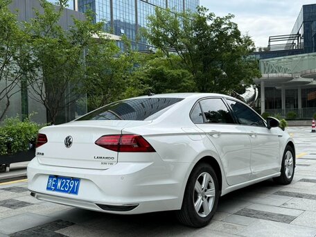 2022 Volkswagen Lamando I Рестайлинг, белый, 1399845 рублей, вид 4