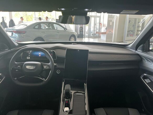 2025 Geely Cityray, серебристый, 3314990 рублей - вид 7