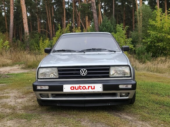 1990 Volkswagen Jetta KAT II, серый, 250000 рублей