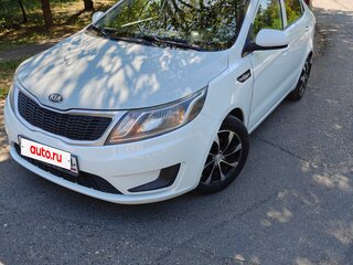 2013 Kia Rio III, белый, 650000 рублей, вид 1