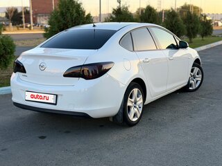 2013 Opel Astra J Рестайлинг, белый, 700000 рублей, вид 5