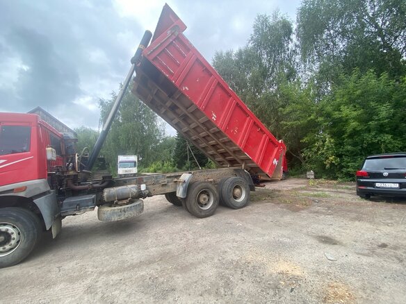 2008 FAW J5 CA3252/3253, красный, 1500000 рублей - вид 4