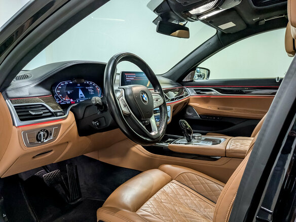 2022 BMW 7 серии Long 730Ld VI (G11/G12) Рестайлинг, чёрный, 6995000 рублей - вид 23